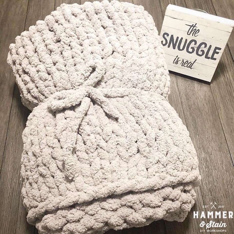 Cozy Knit Blankets – Hammer & Stain NWI