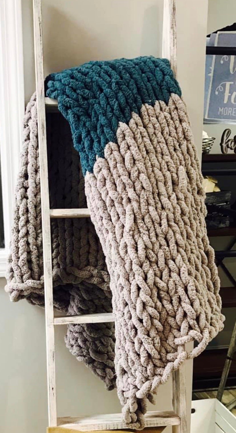 Chunky Knit Blanket DIY KITS for Adults Make Your Own Super -   Chunky  knit blanket diy, Chunky knit blanket, Crochet blanket kit